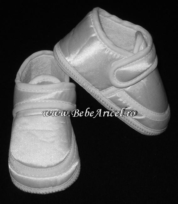 Pantofiori de satin pentru bebelusi "Little Baby"