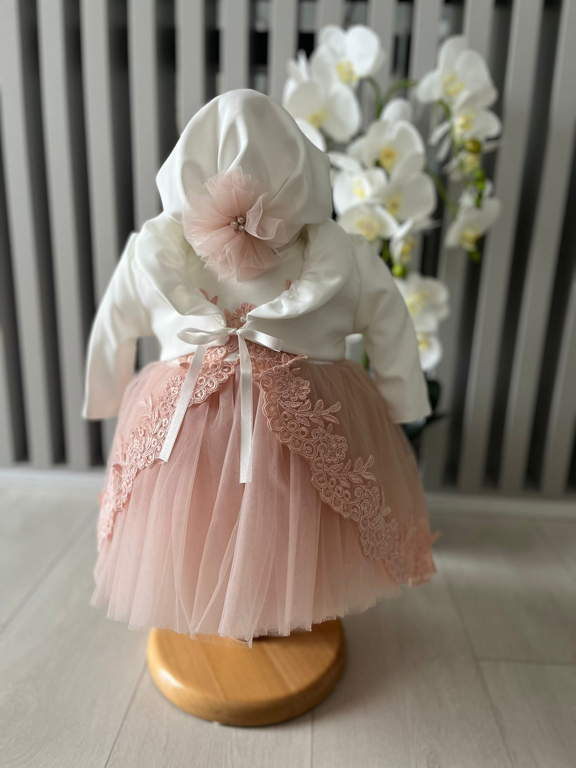 Rochita pentru botez cu bolero si turban CONTESA LUXURY