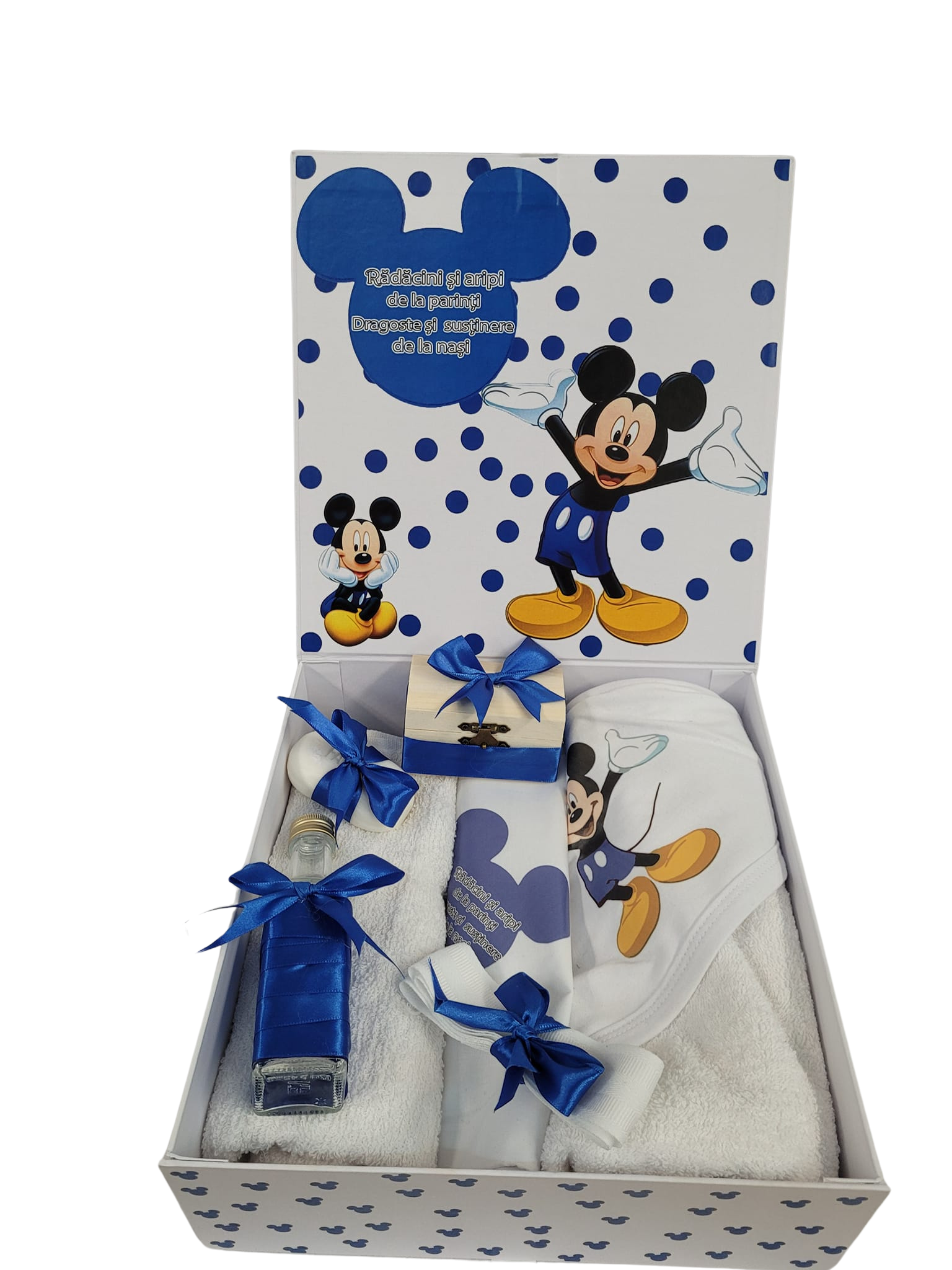 Pachet 8 piese: trusou pentru botez 7 piese si cutie pentru trusou - MICKEY MOUSE