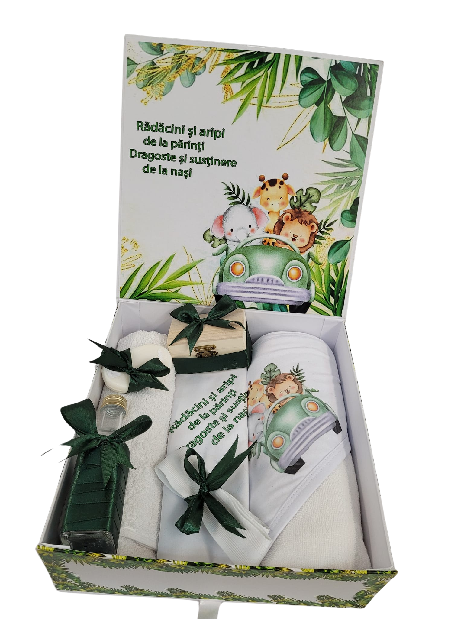 Pachet 8 piese: trusou pentru botez 7 piese si cutie pentru trusou - JUNGLE FRIENDS