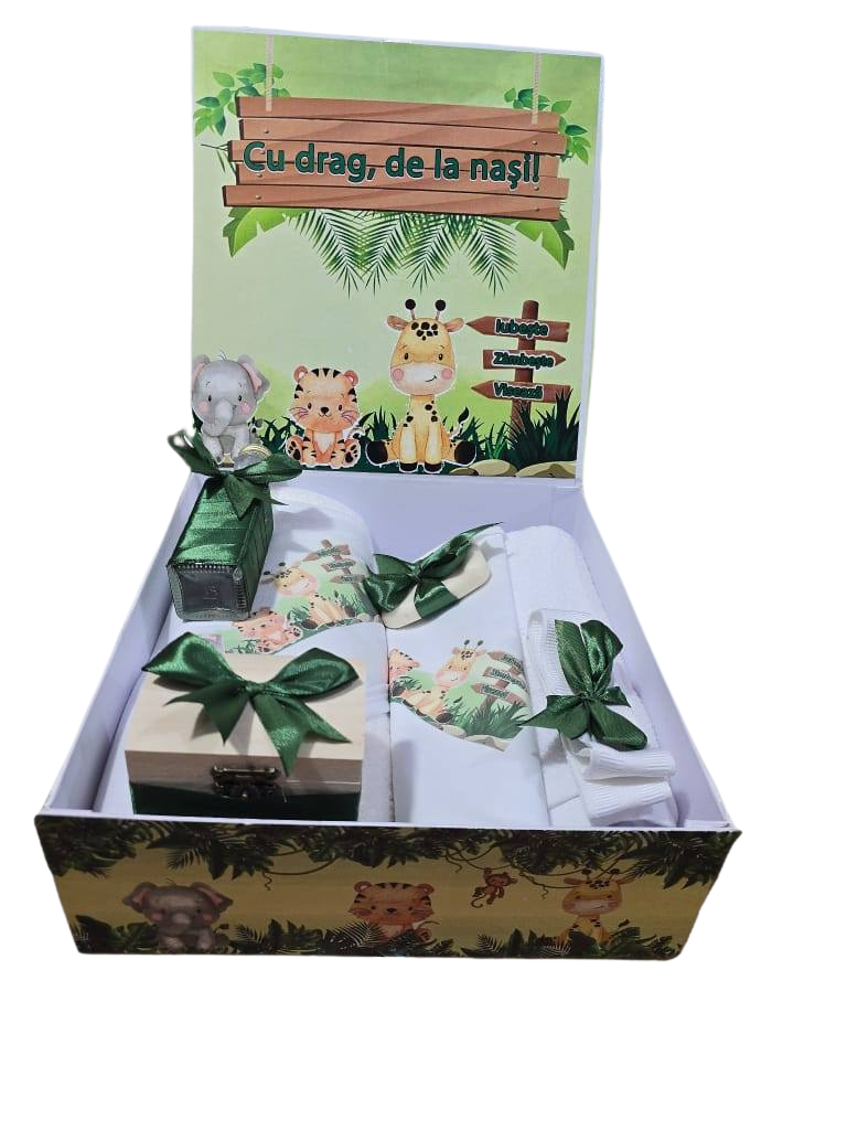 Pachet 8 piese: trusou pentru botez 7 piese si cutie pentru trusou - SAFARI FRIENDS