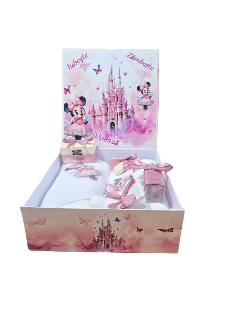 Pachet 8 piese: trusou pentru botez 7 piese si cutie pentru trusou - MINNIE PRINCESS