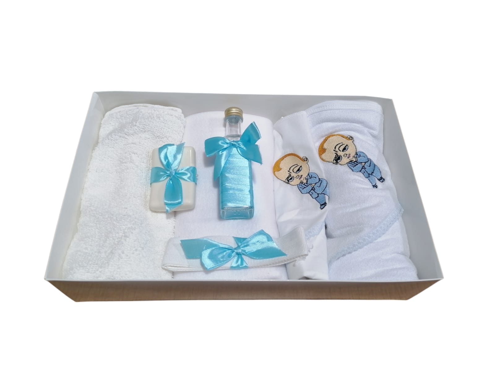 Trusou pentru botez (7 piese) brodat - BABY BOSS