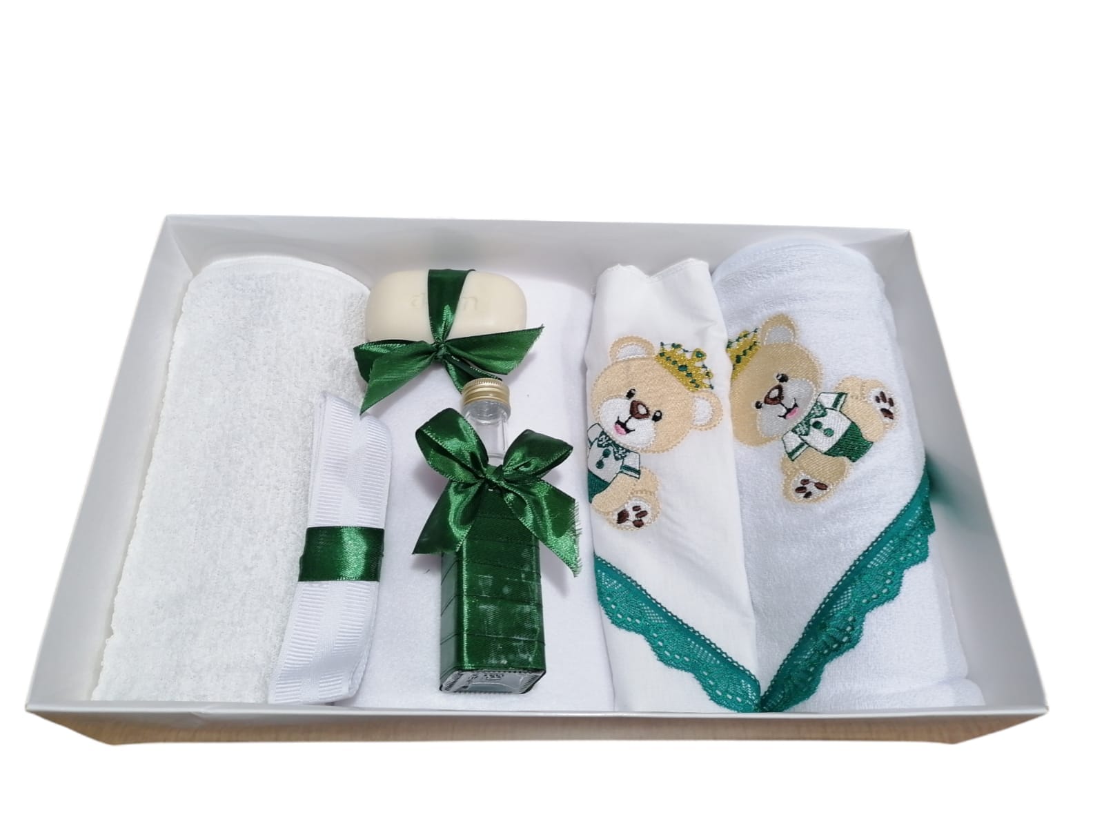 Trusou pentru botez (7 piese) brodat - URSULET PRINT